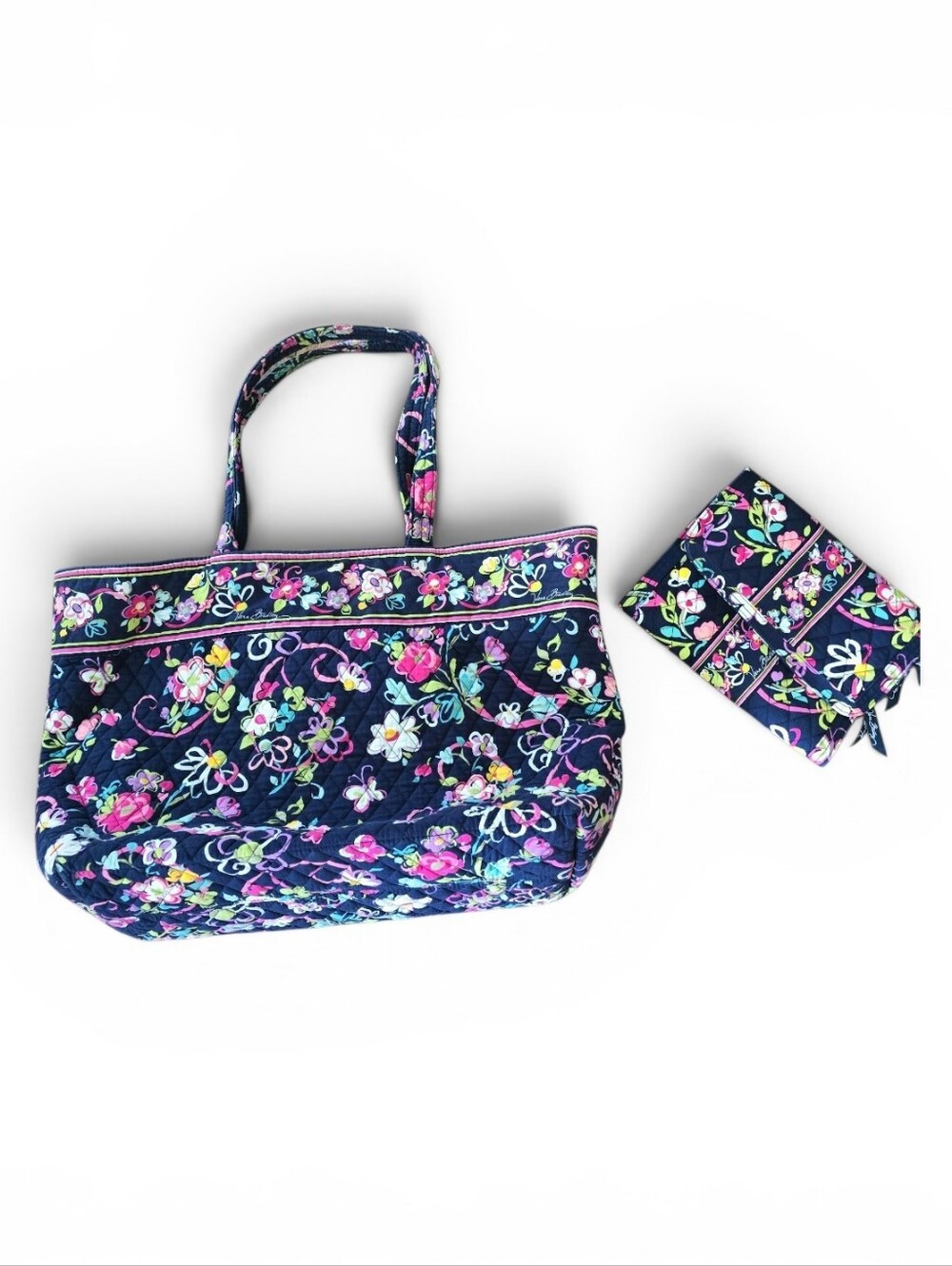 Vera Bradley Grand Tote With Matching Makeup/Jewelry Bag Ribbons Pattern